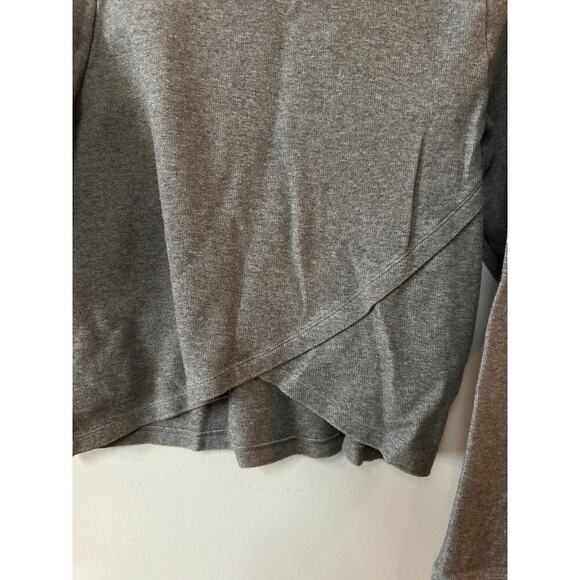 Womens Size M Under Armour Cropped Sweat Shirt - Picture 5 of 8